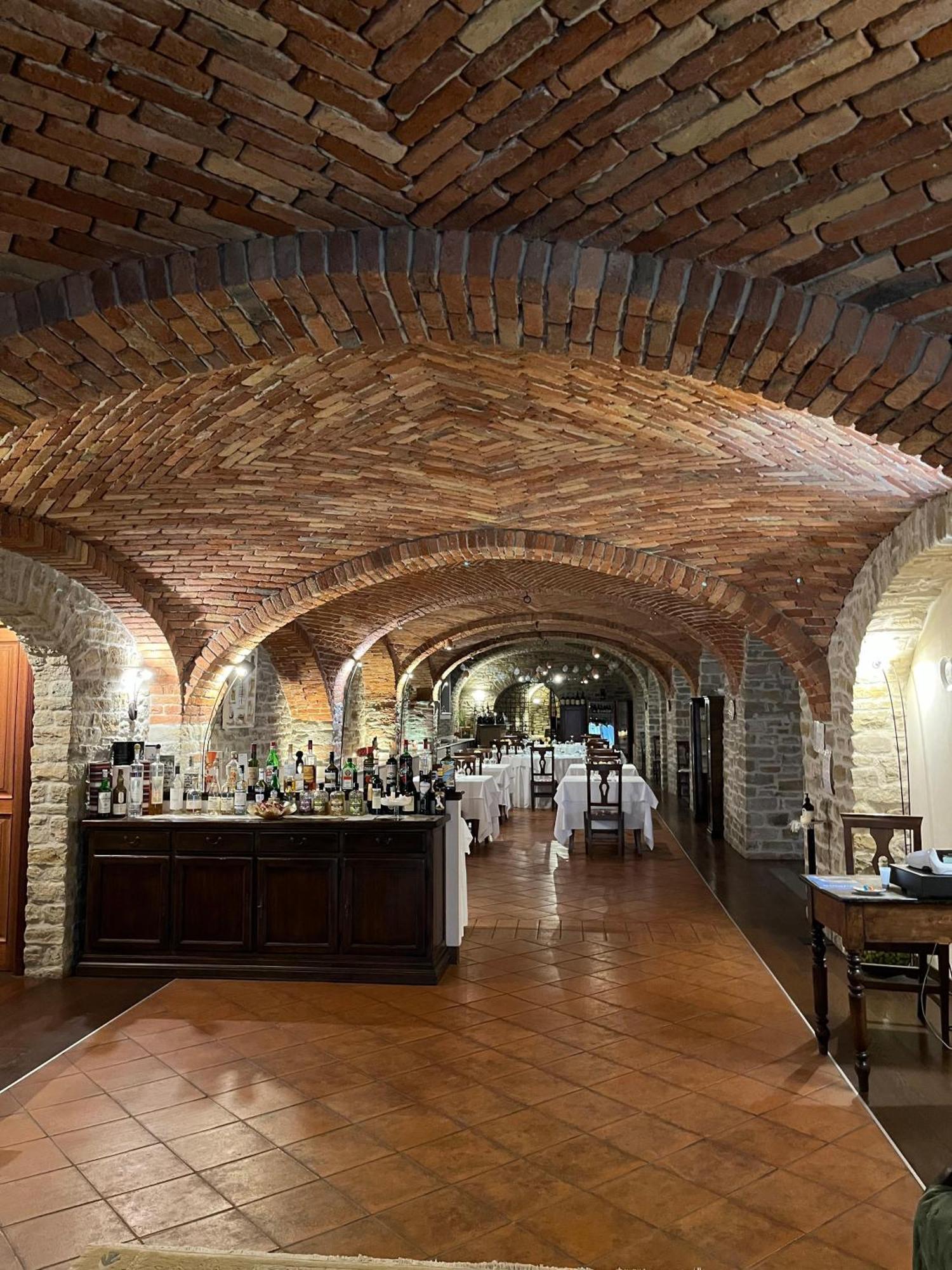 מלון Il Castello Di Bubbio מראה חיצוני תמונה